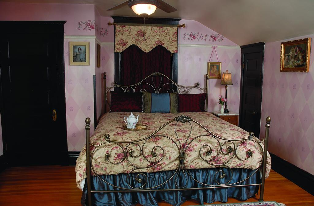 Downtown Historic Bed & Breakfast Αλμπουκέρκι Δωμάτιο φωτογραφία
